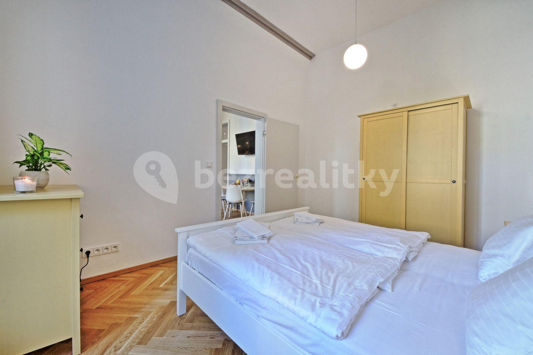 1 bedroom with open-plan kitchen flat to rent, 48 m², Balbínova, Prague, Prague