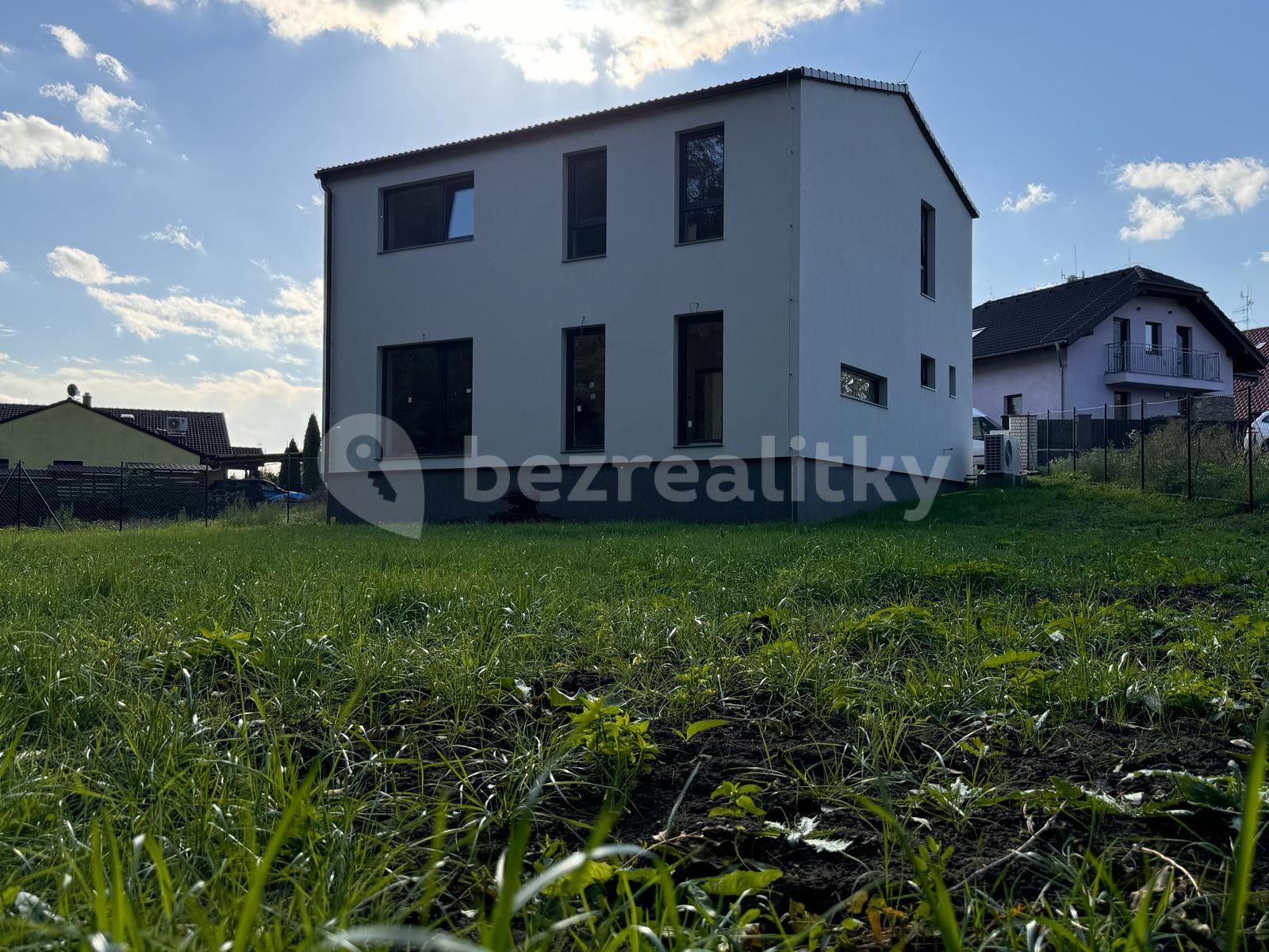 house for sale, 196 m², U Lesíka, Nová Ves, Středočeský Region