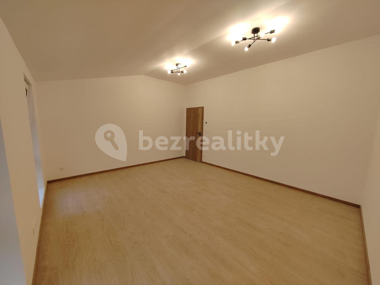 house for sale, 196 m², U Lesíka, Nová Ves, Středočeský Region