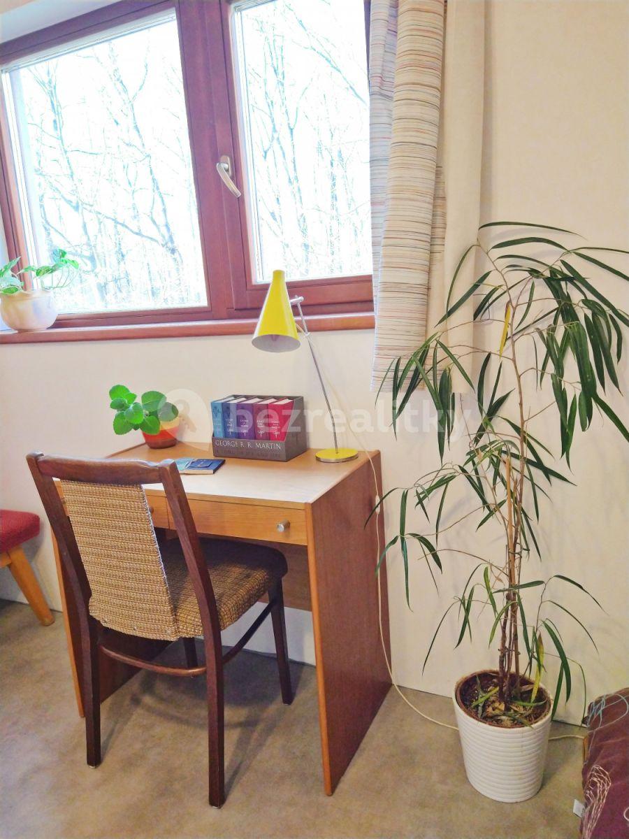 Studio flat to rent, 20 m², Mokřanská, Prague, Prague