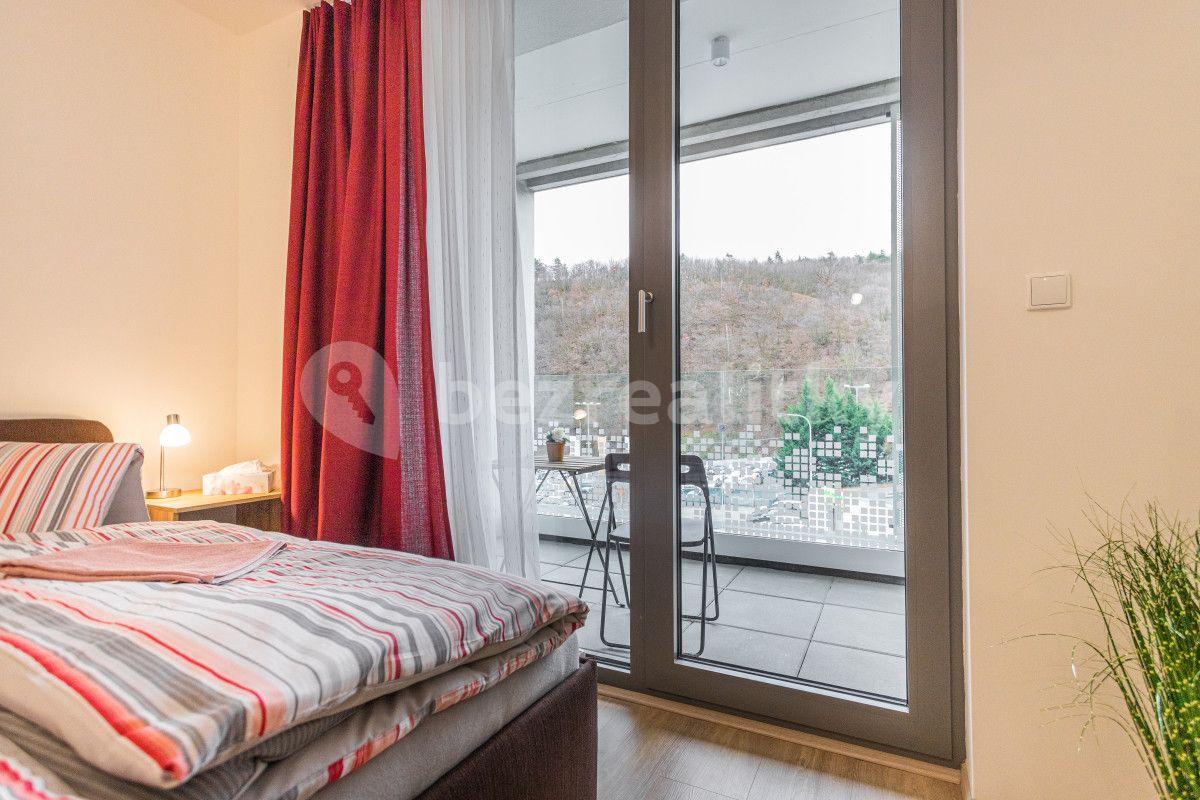 Studio flat to rent, 35 m², Hlaváčkova, Prague, Prague