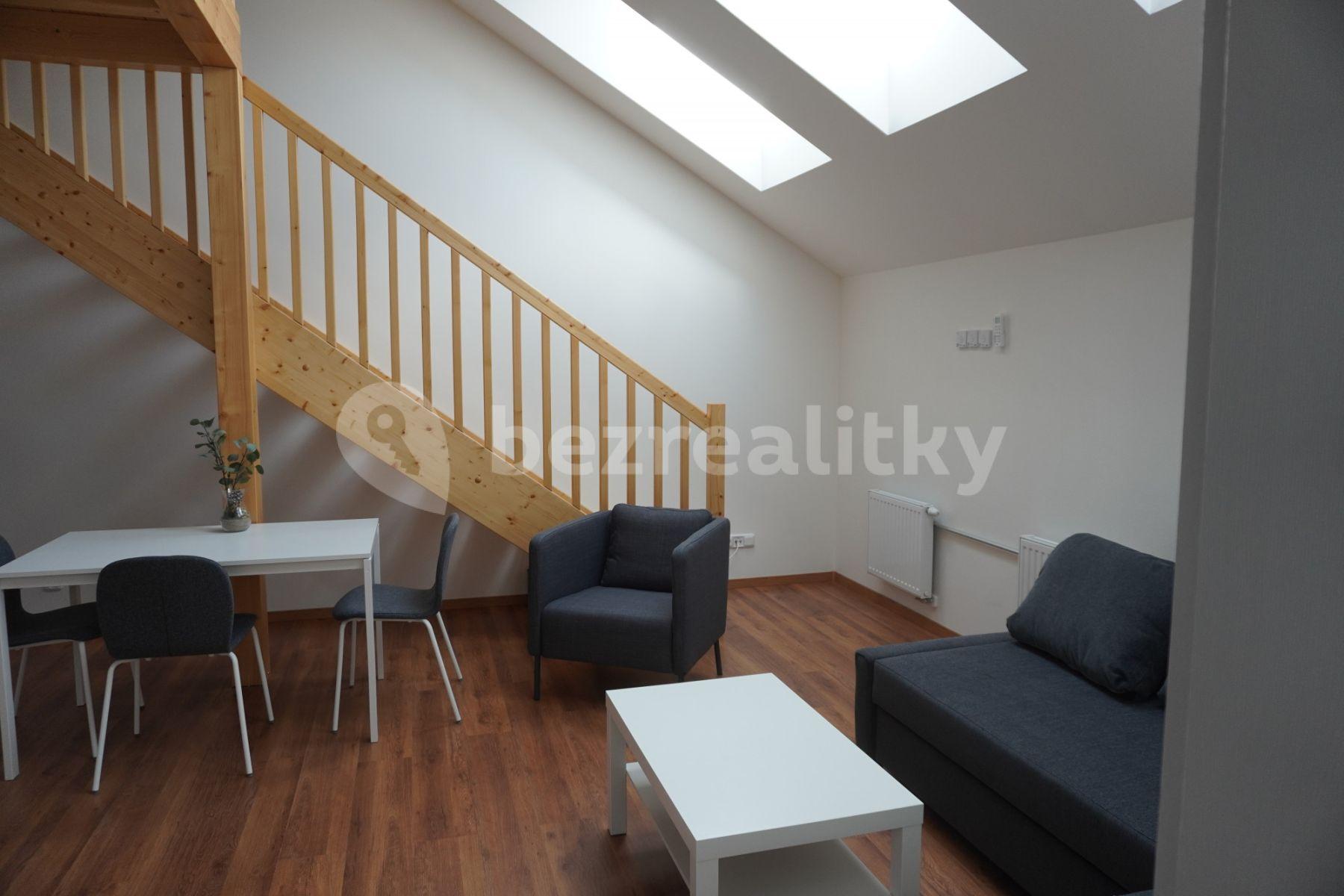 1 bedroom with open-plan kitchen flat to rent, 90 m², Bezručova, Brno, Jihomoravský Region