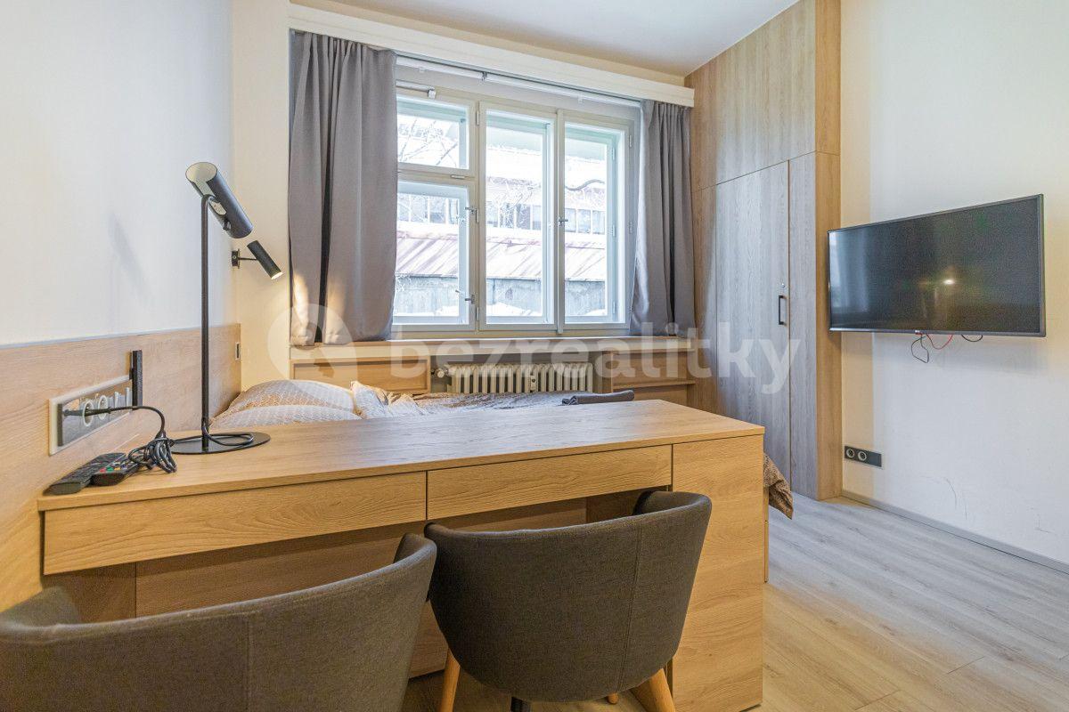 Studio flat to rent, 25 m², Stroupežnického, Prague, Prague