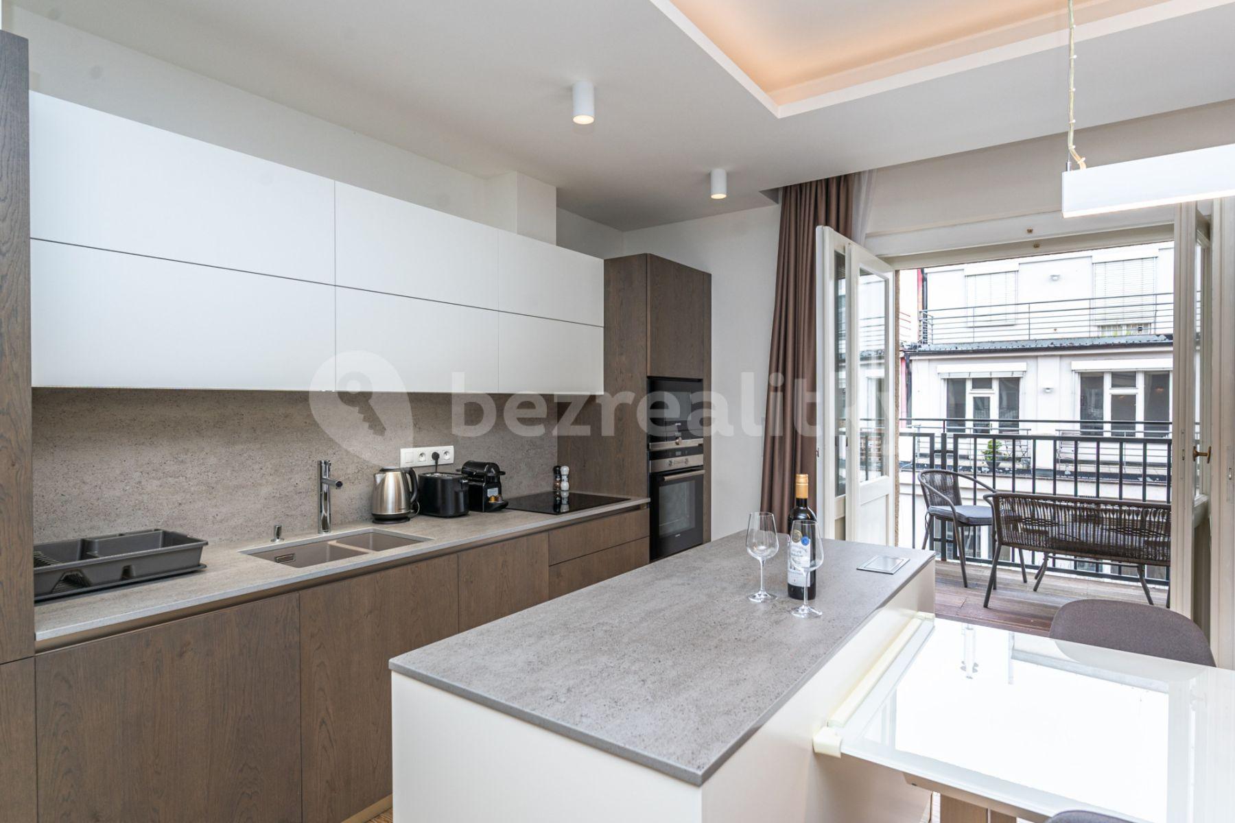 1 bedroom with open-plan kitchen flat to rent, 89 m², Dlouhá, Prague, Prague