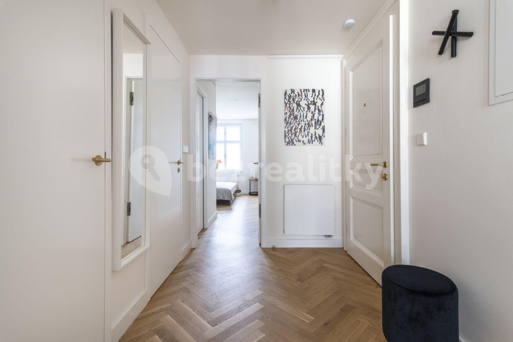 1 bedroom with open-plan kitchen flat to rent, 47 m², Bořivojova, Prague, Prague