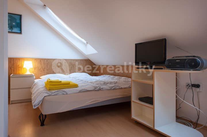 2 bedroom flat to rent, 25 m², Heydukova, Prague, Prague