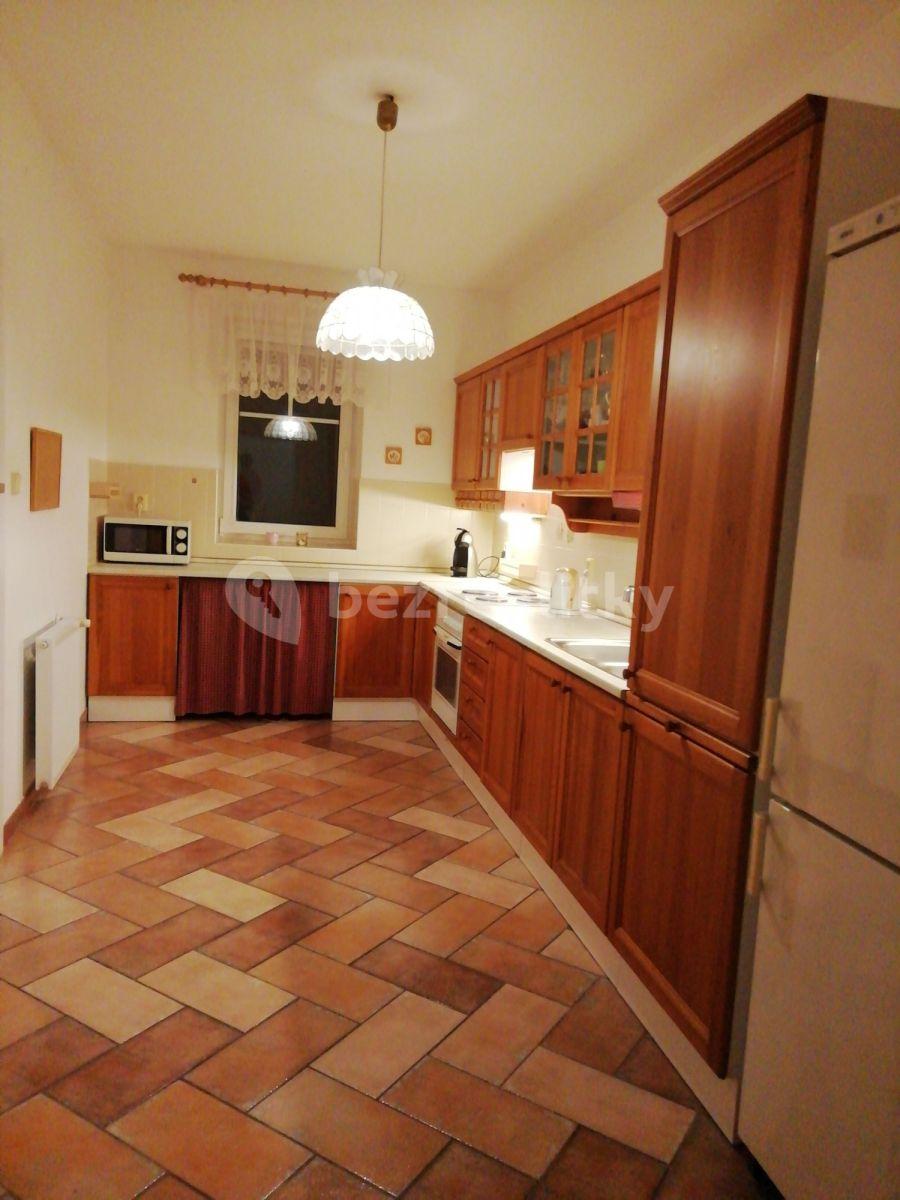 2 bedroom flat to rent, 98 m², Na Okrouhlíku, Prague, Prague