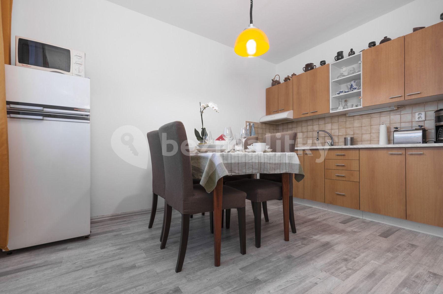 2 bedroom flat to rent, 60 m², U Sluncové, Prague, Prague