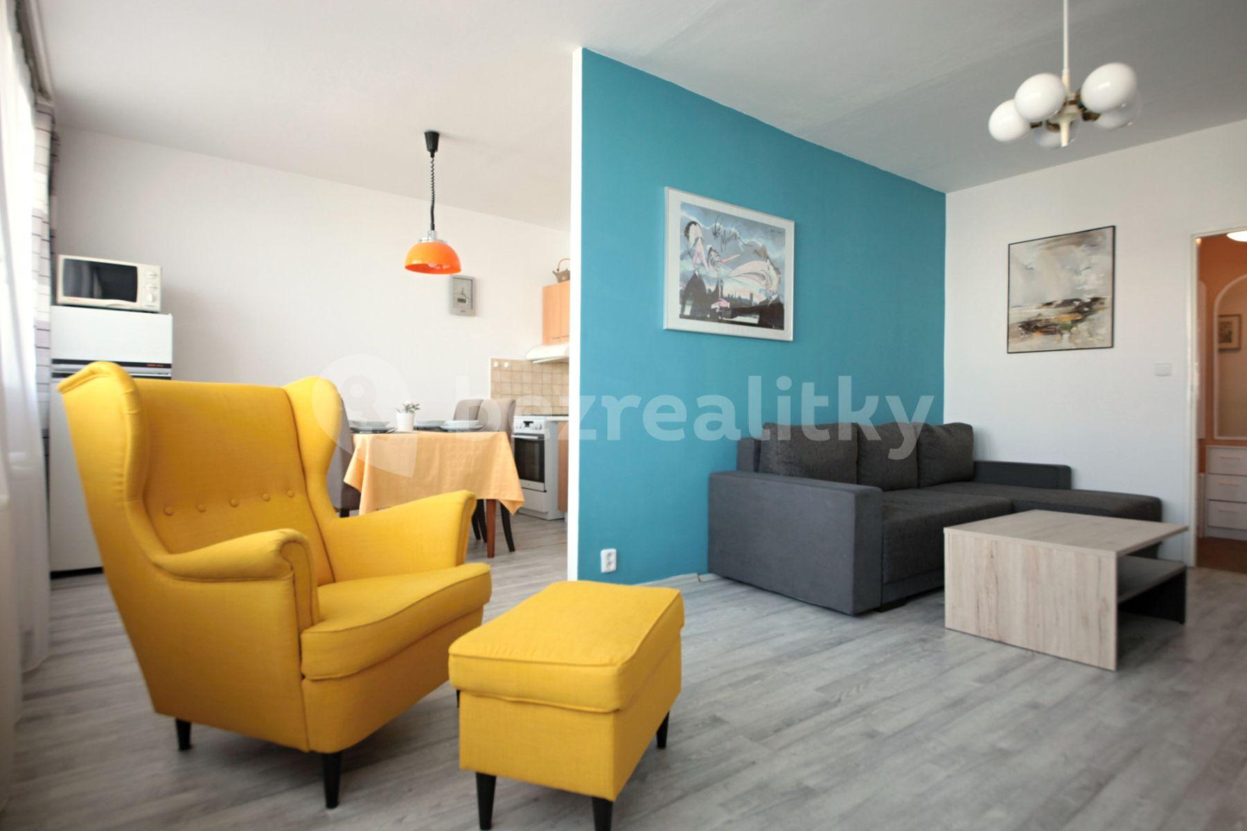 2 bedroom flat to rent, 60 m², U Sluncové, Prague, Prague