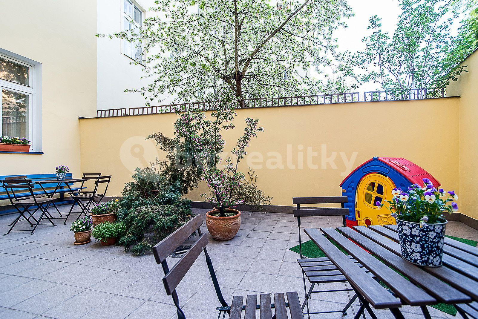 3 bedroom flat to rent, 72 m², Americká, Prague, Prague