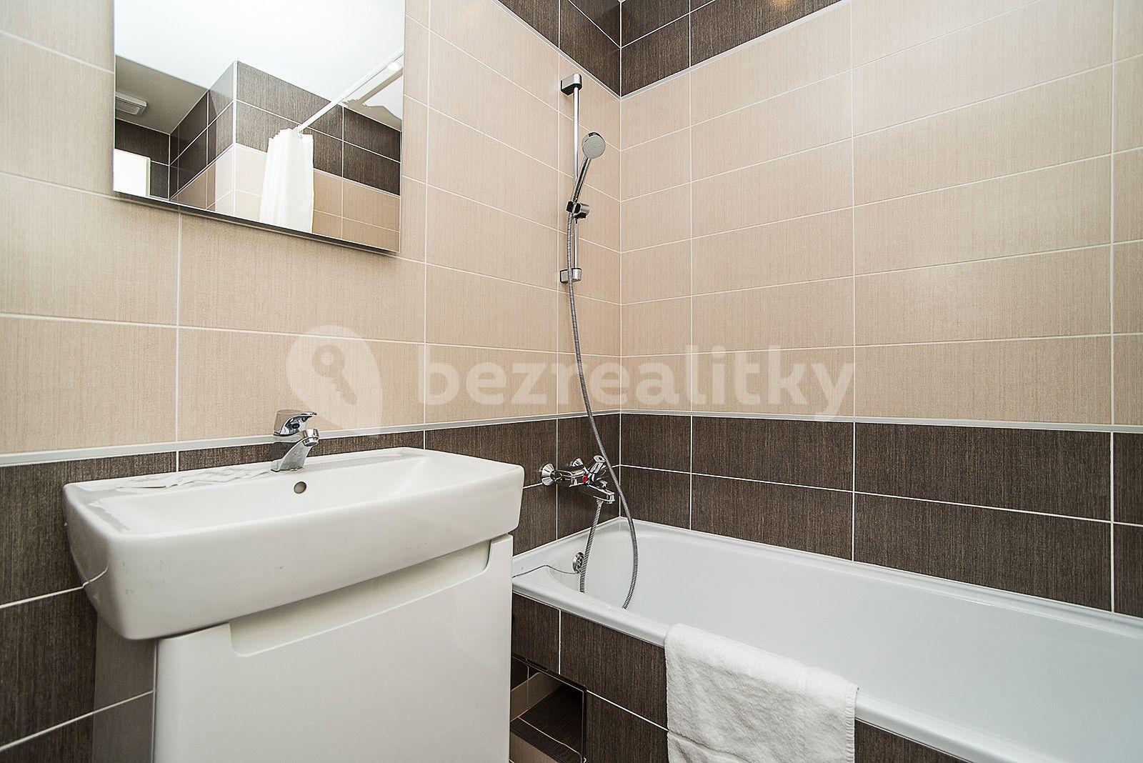 3 bedroom flat to rent, 72 m², Americká, Prague, Prague