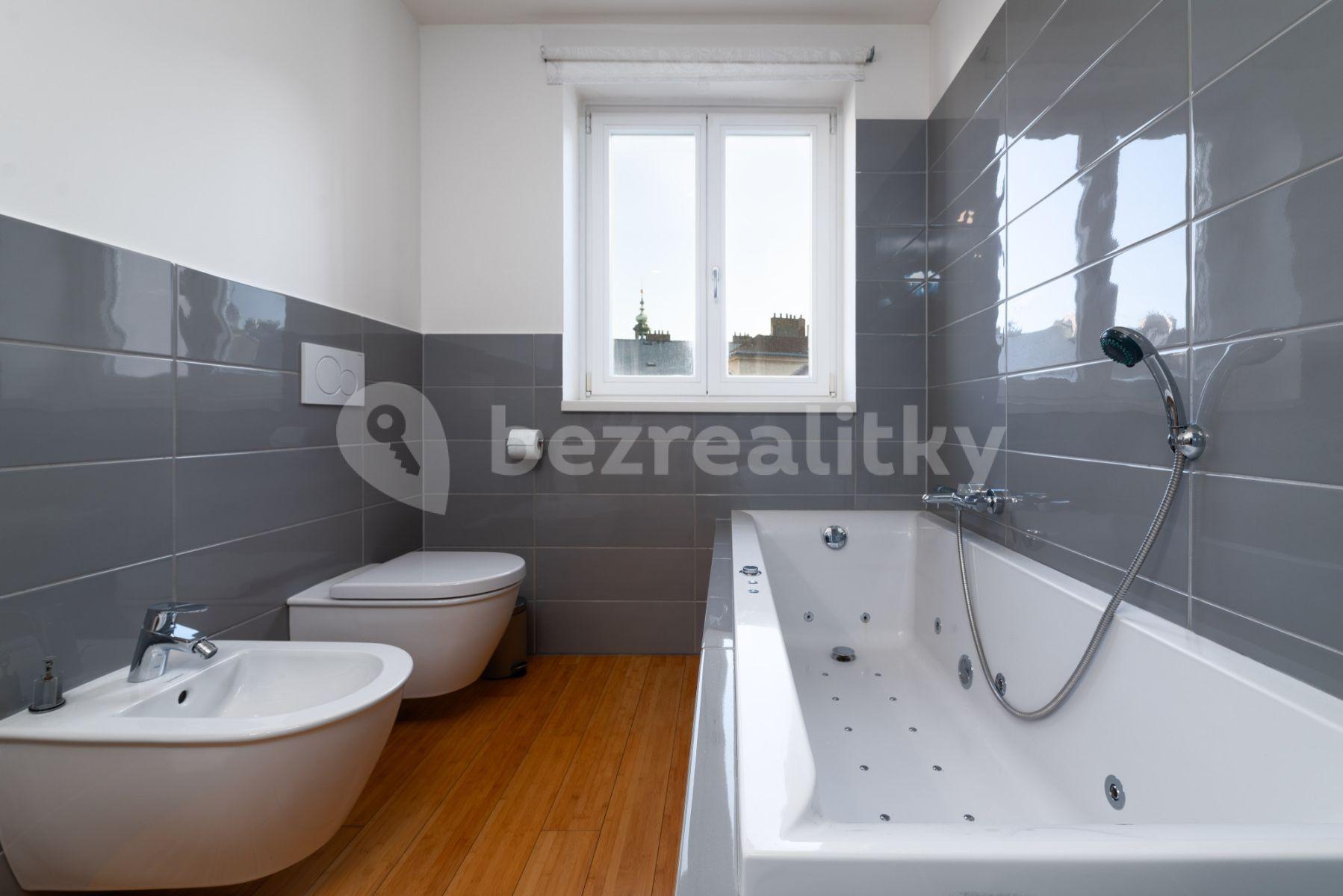 4 bedroom flat to rent, 110 m², Záhořanského, Prague, Prague