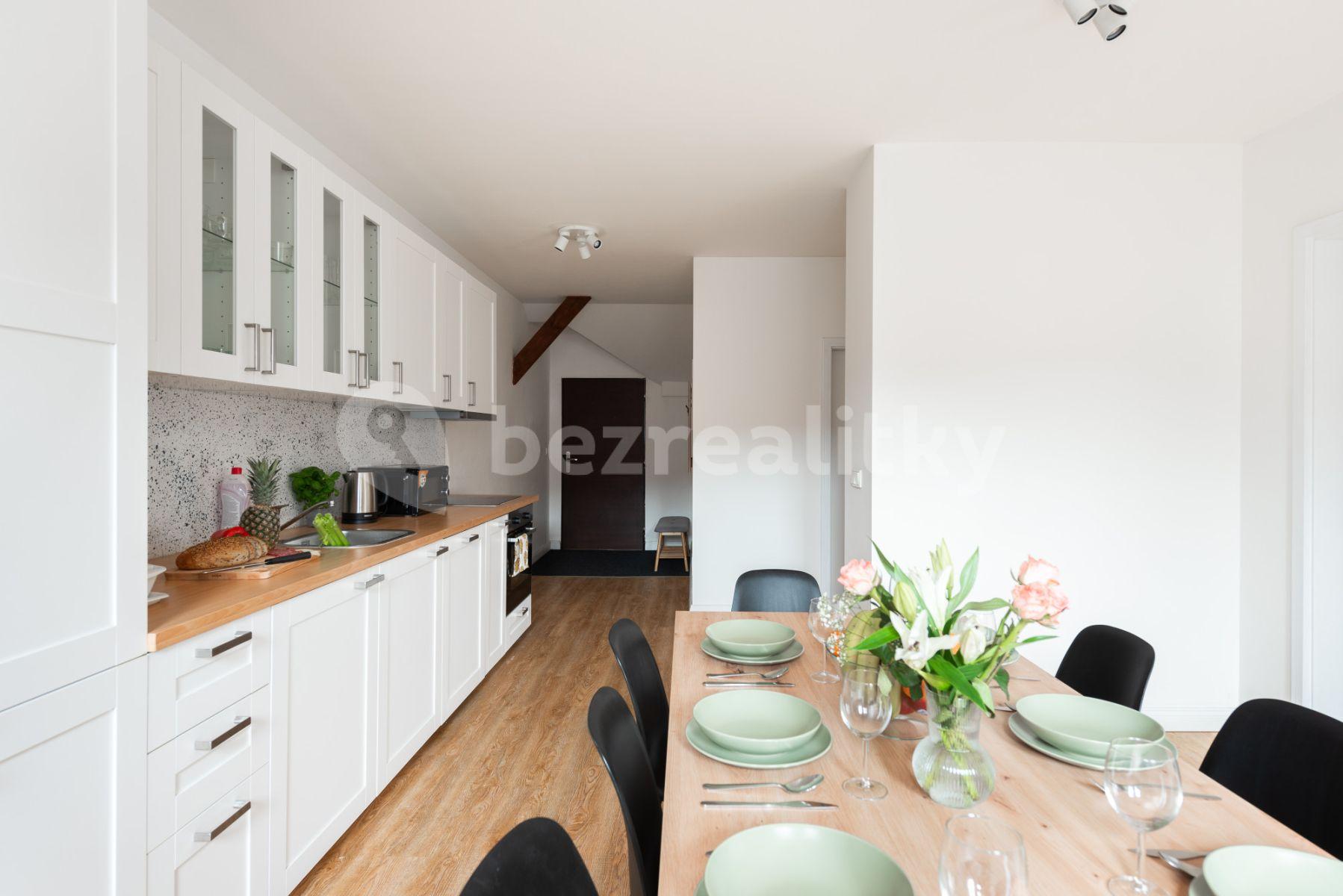 3 bedroom flat to rent, 75 m², Plzeňská, Prague, Prague