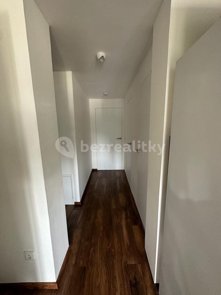 2 bedroom flat to rent, 56 m², Klapkova, Prague, Prague