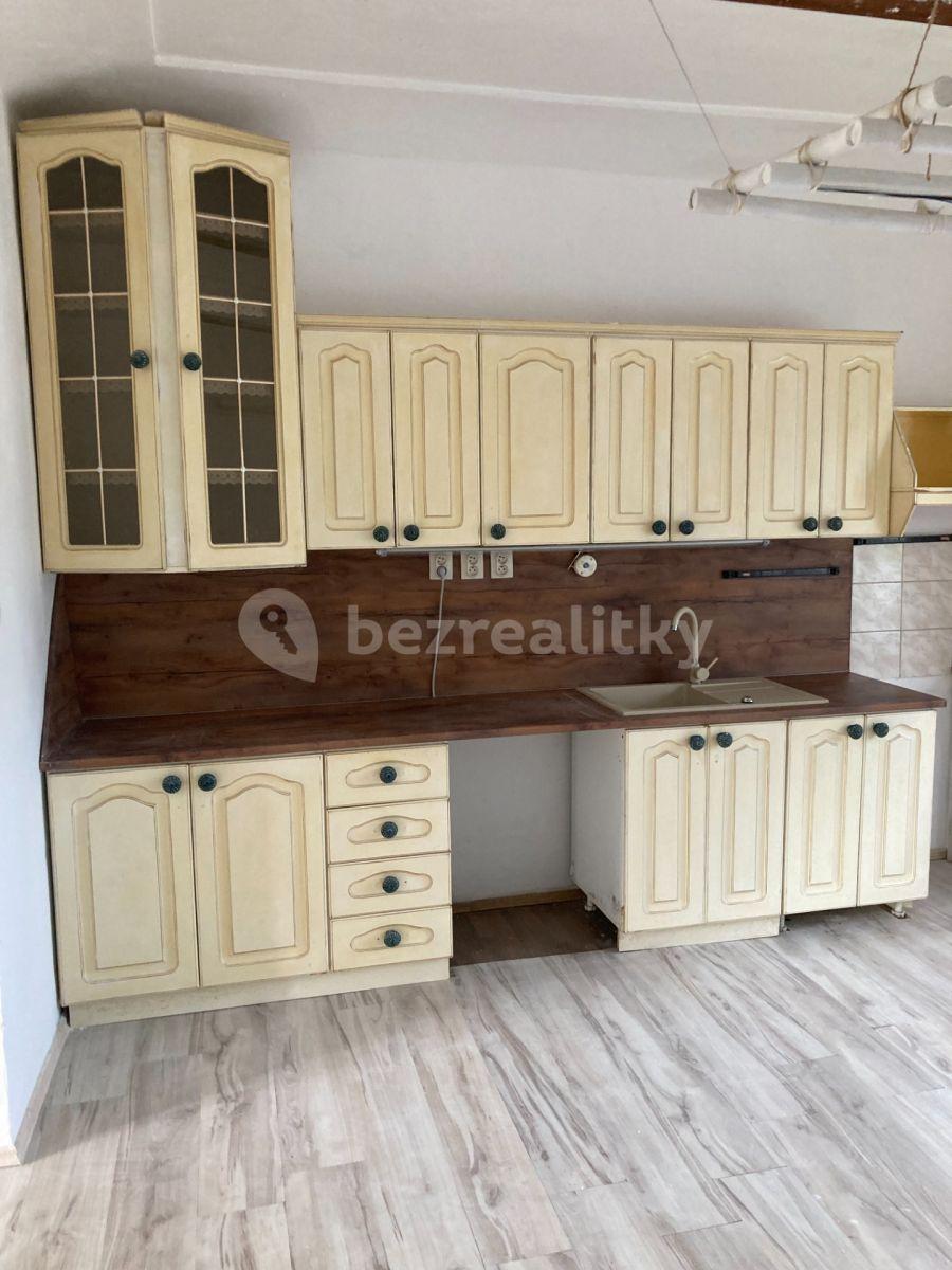 3 bedroom flat to rent, 90 m², Tismice, Středočeský Region