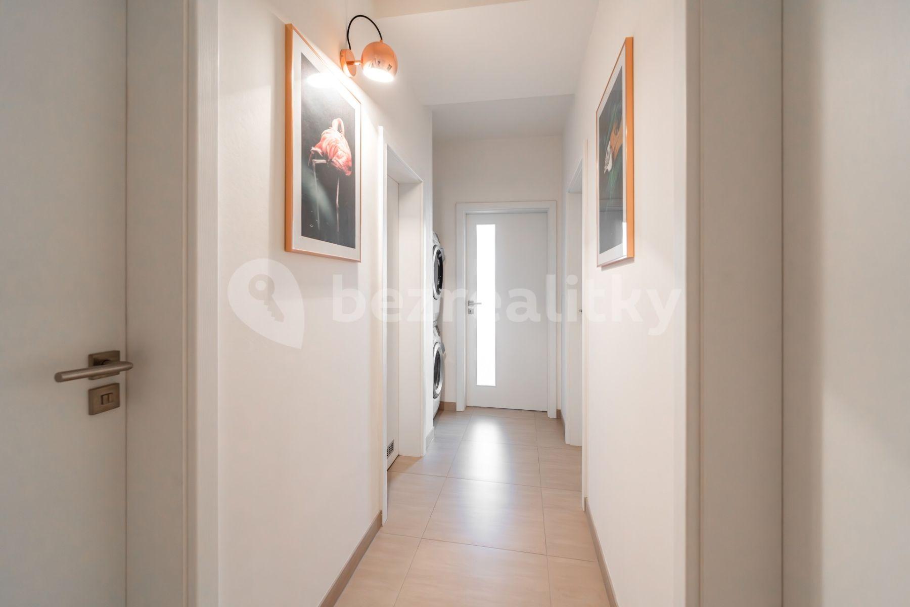 2 bedroom with open-plan kitchen flat for sale, 78 m², Ctiradova, Prague, Prague