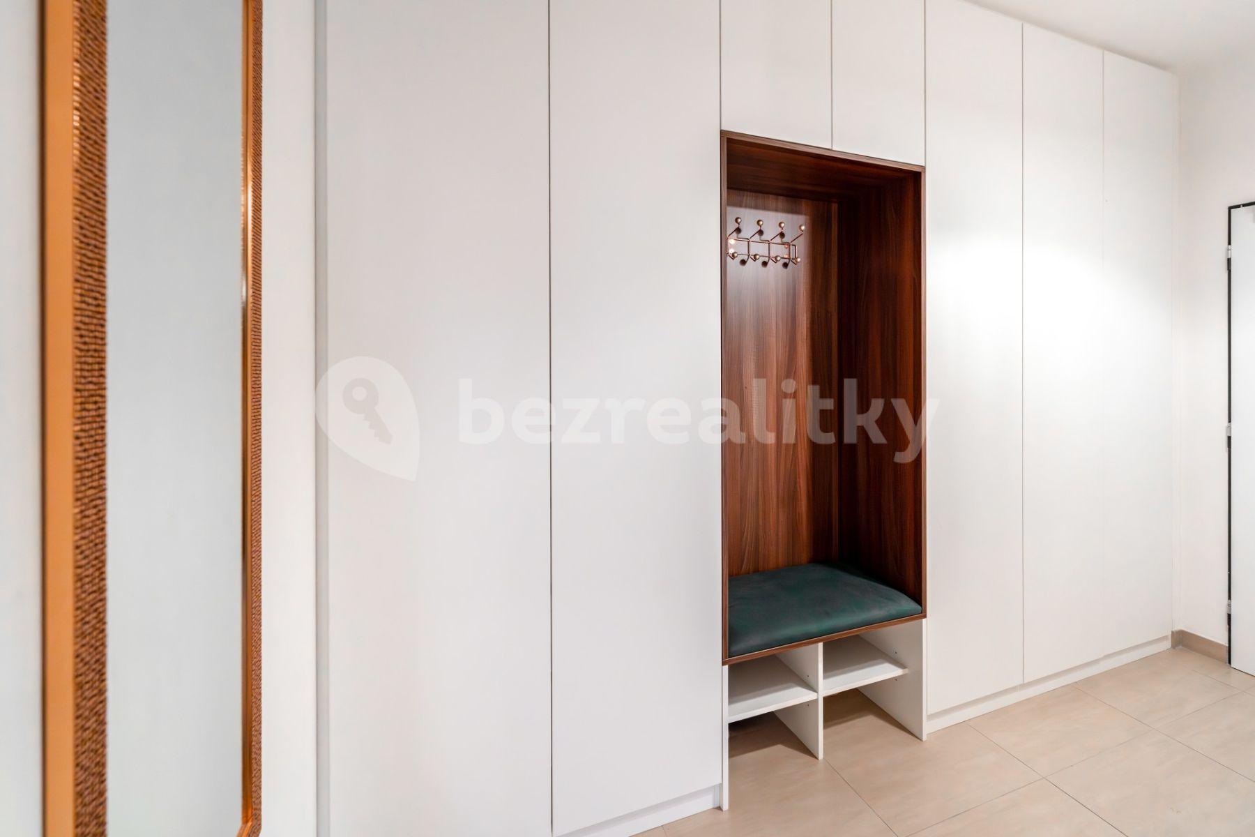 2 bedroom with open-plan kitchen flat for sale, 78 m², Ctiradova, Prague, Prague