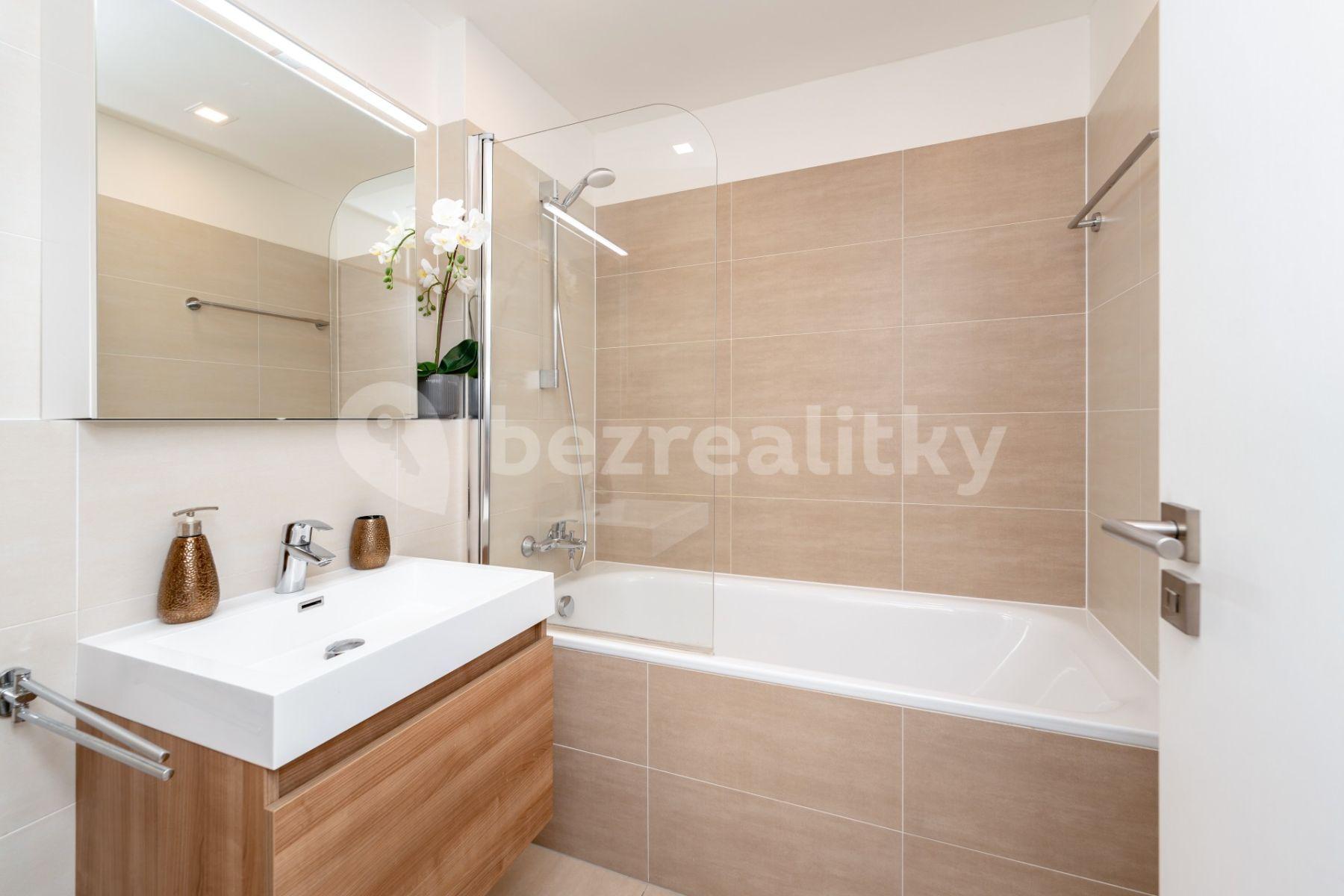 2 bedroom with open-plan kitchen flat for sale, 78 m², Ctiradova, Prague, Prague