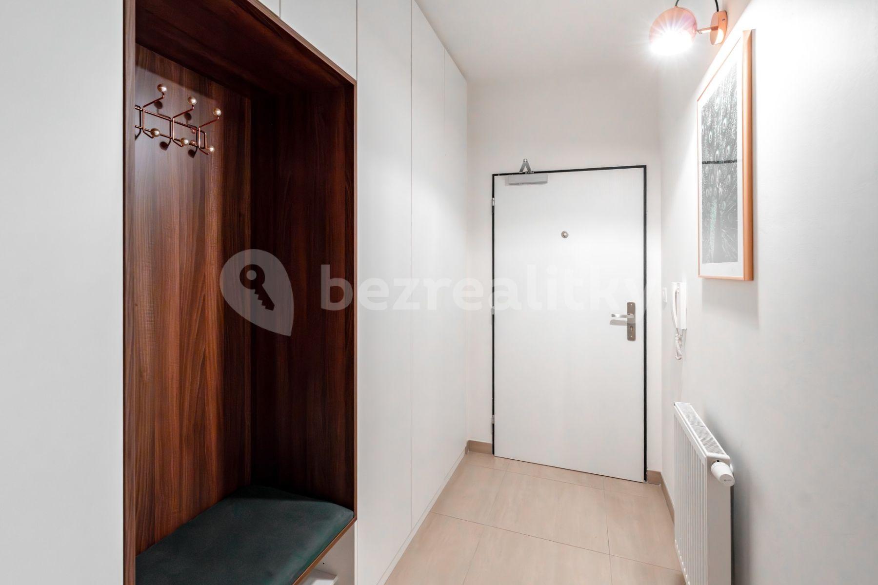 2 bedroom with open-plan kitchen flat for sale, 78 m², Ctiradova, Prague, Prague