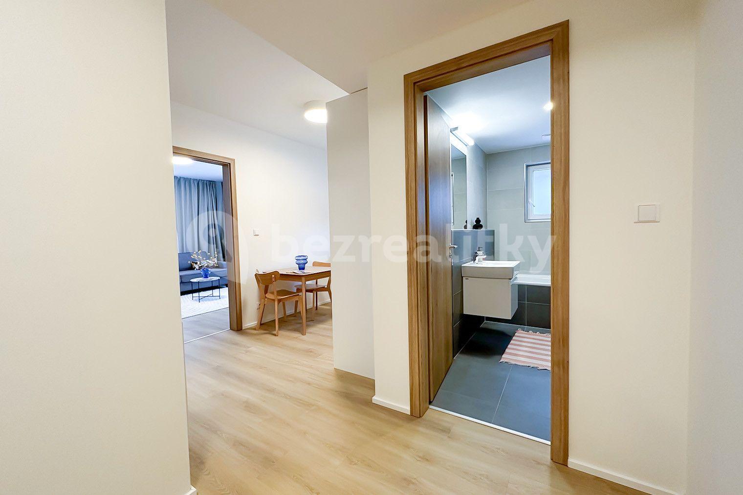 2 bedroom flat to rent, 63 m², U Pergamenky, Prague, Prague