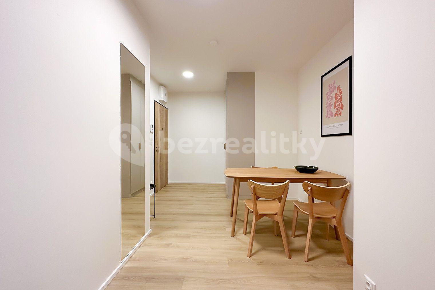 2 bedroom flat to rent, 63 m², U Pergamenky, Prague, Prague