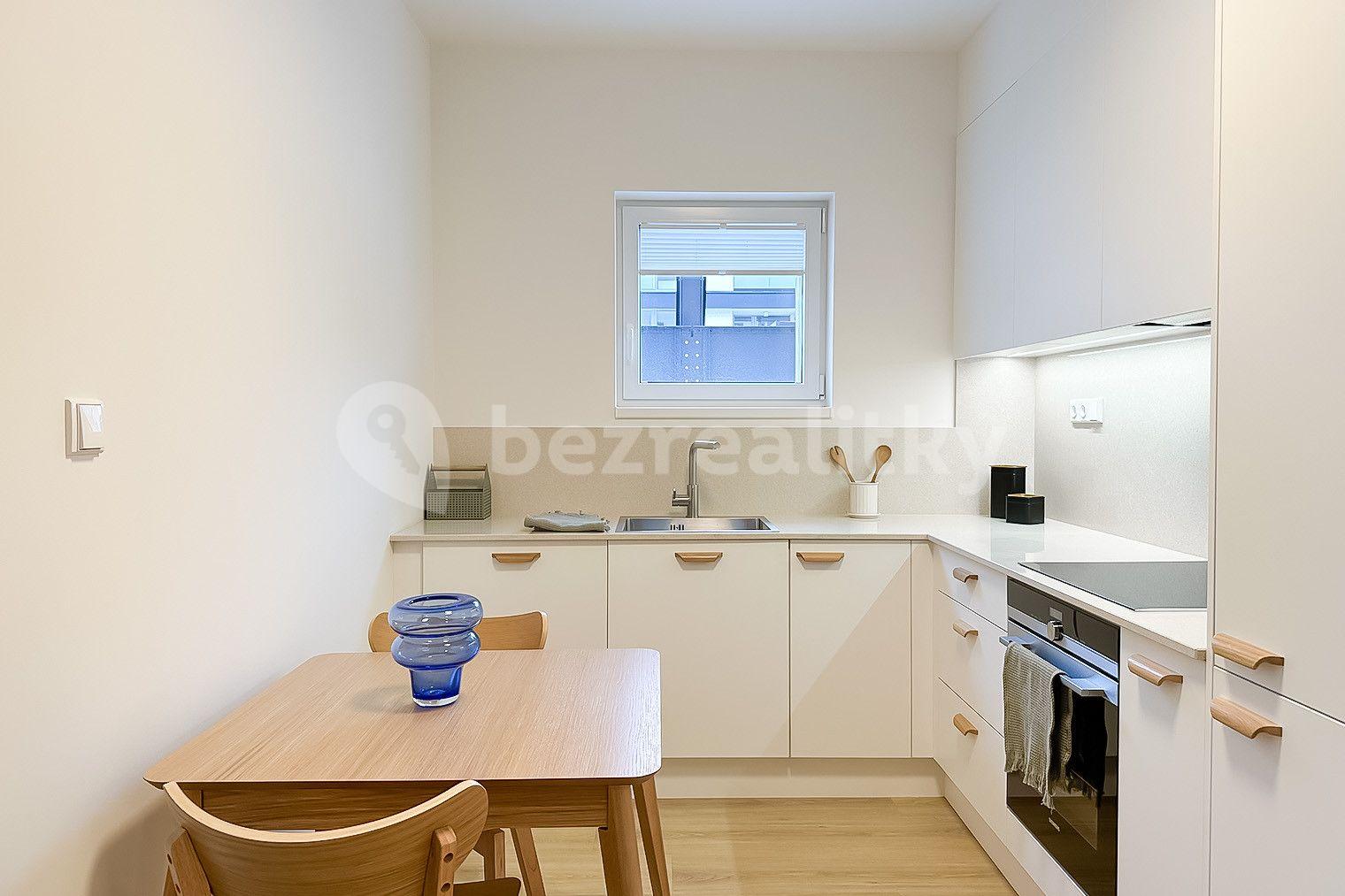 2 bedroom flat to rent, 63 m², U Pergamenky, Prague, Prague