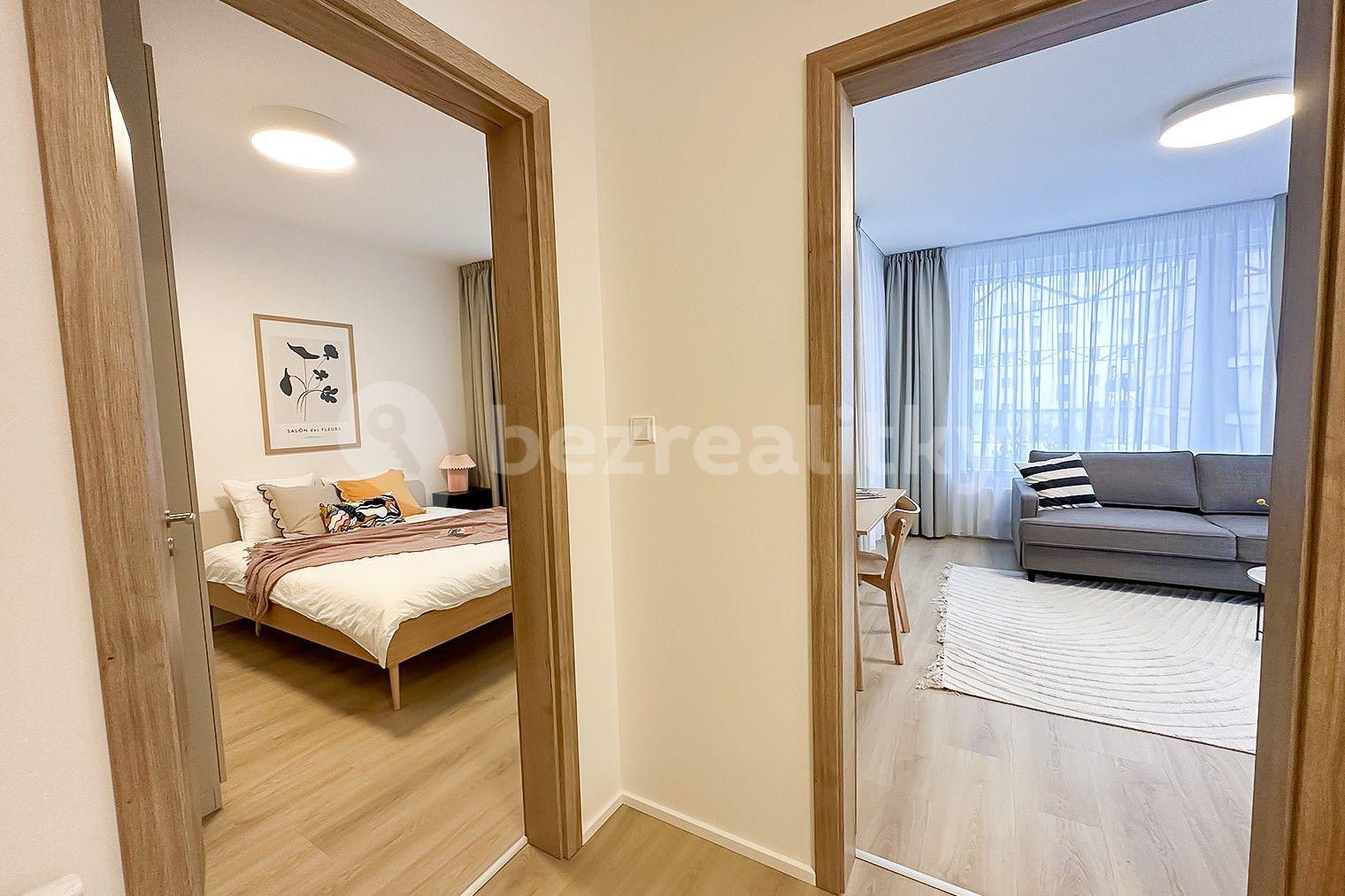 2 bedroom flat to rent, 63 m², U Pergamenky, Prague, Prague