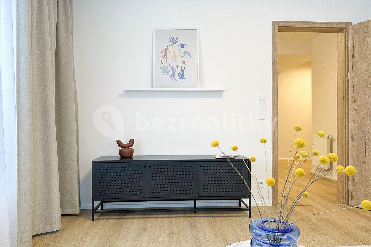 2 bedroom flat to rent, 63 m², U Pergamenky, Prague, Prague