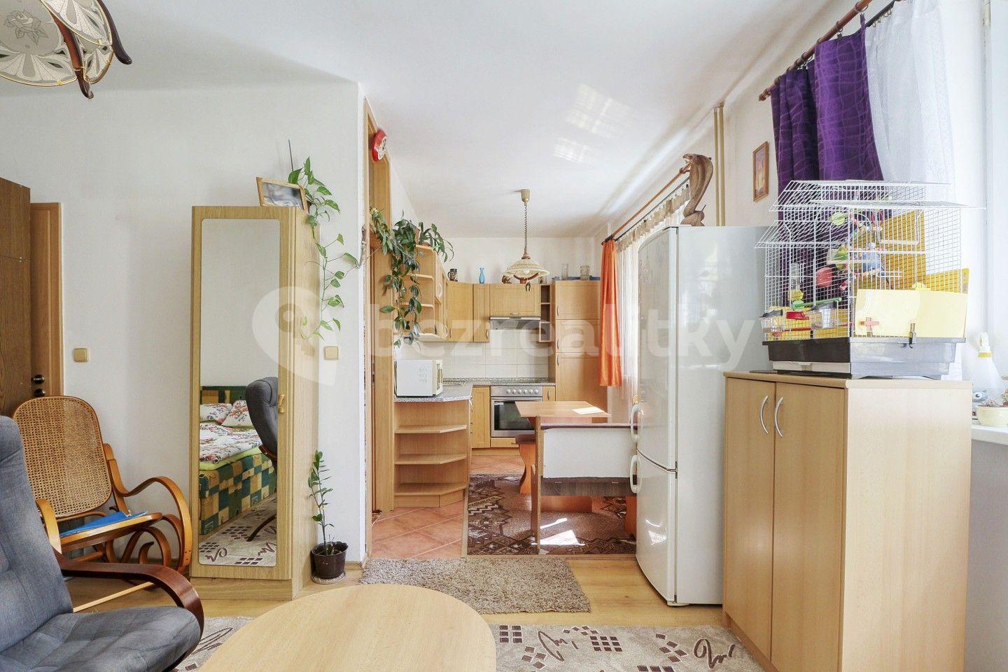 Studio flat for sale, 34 m², Čs. legií, Rakovník, Středočeský Region