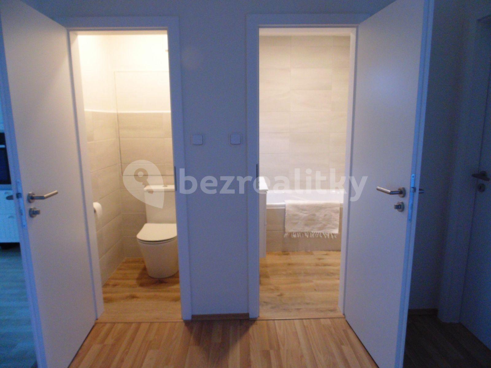 3 bedroom flat for sale, 79 m², Malkovského, Prague, Prague