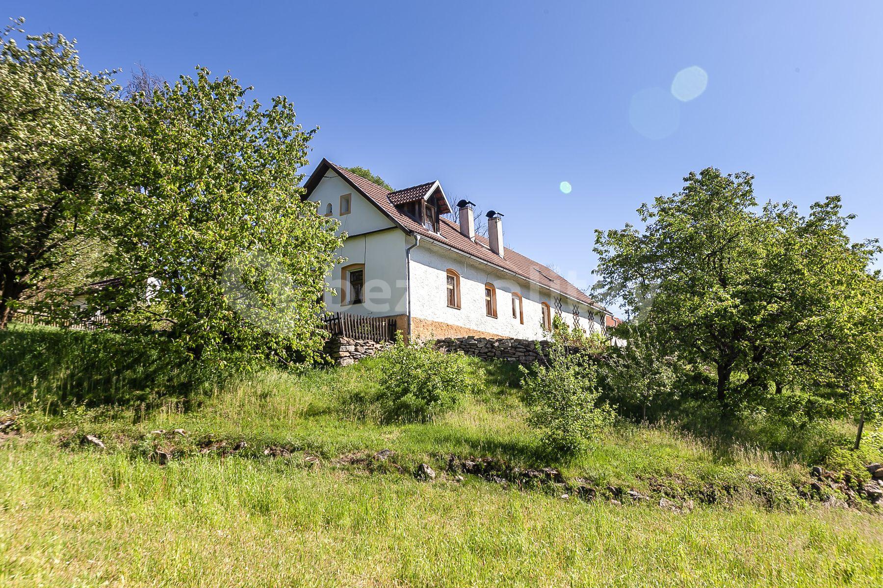 house for sale, 200 m², Býkovice, Louňovice pod Blaníkem, Středočeský Region