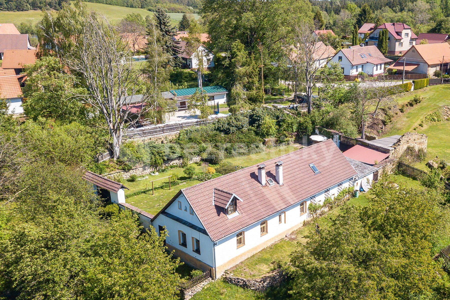 house for sale, 200 m², Býkovice, Louňovice pod Blaníkem, Středočeský Region