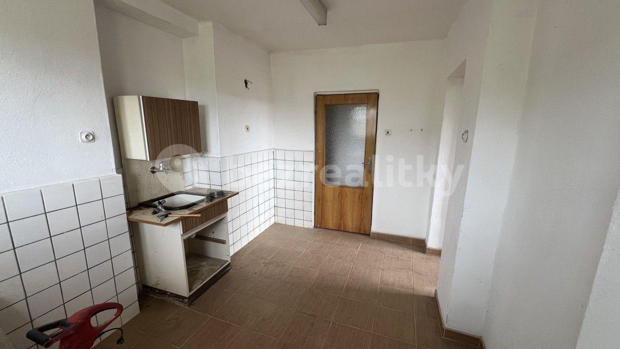 house for sale, 220 m², Chorušice, Středočeský Region