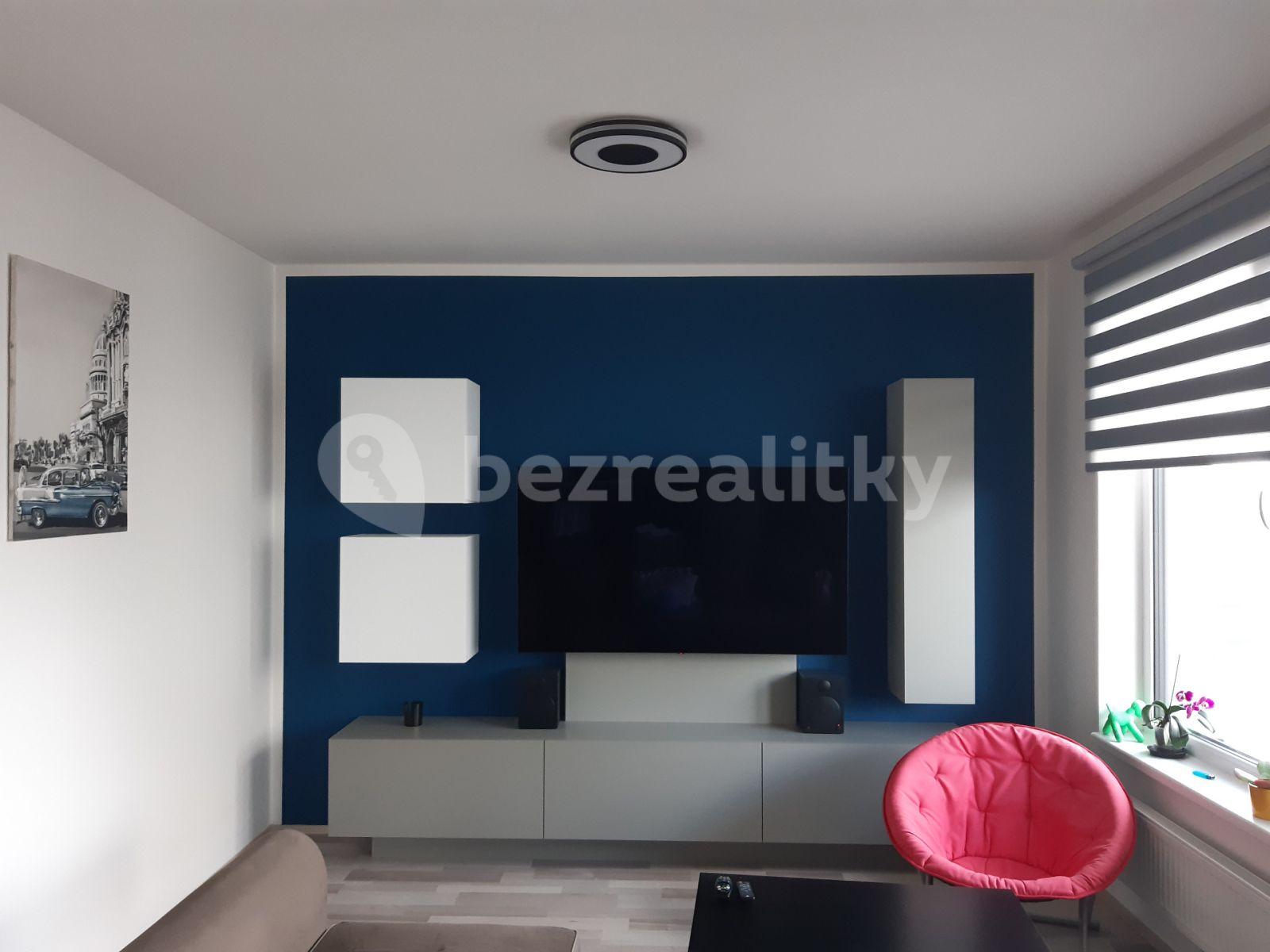 2 bedroom with open-plan kitchen flat for sale, 63 m², Zvěřinova, Prague, Prague