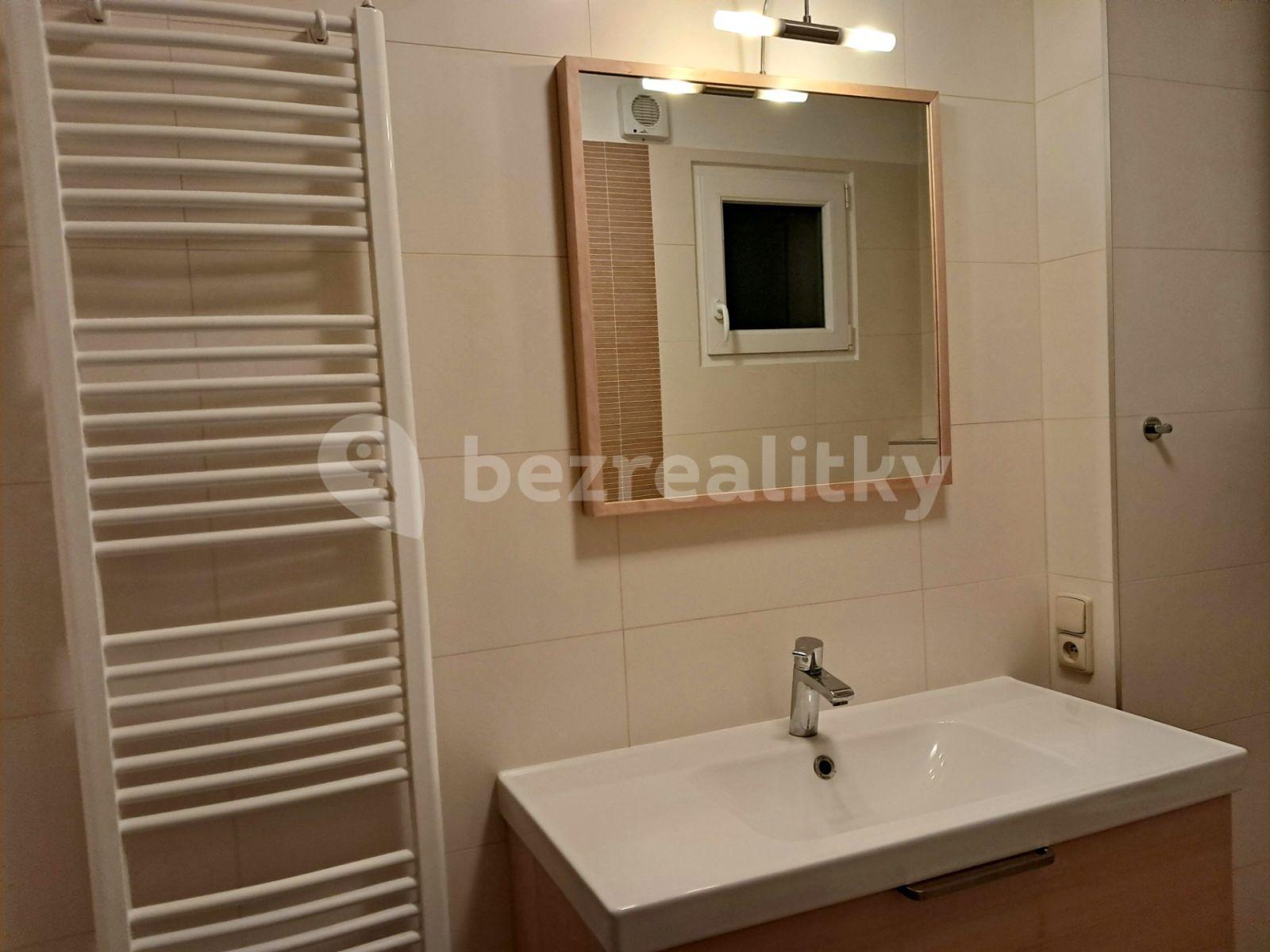 1 bedroom with open-plan kitchen flat to rent, 76 m², Libušina, Roudnice nad Labem, Ústecký Region