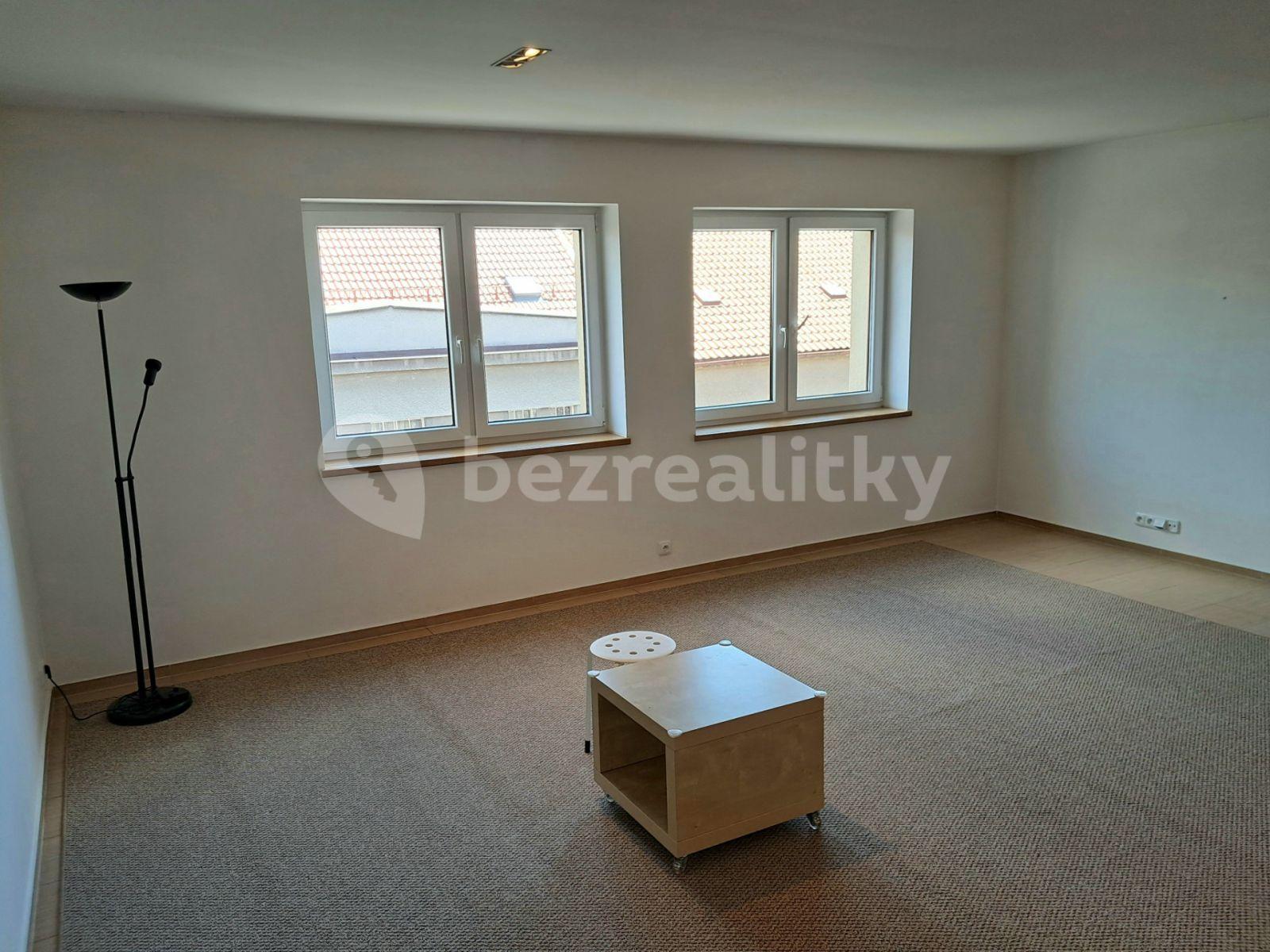 1 bedroom with open-plan kitchen flat to rent, 76 m², Libušina, Roudnice nad Labem, Ústecký Region