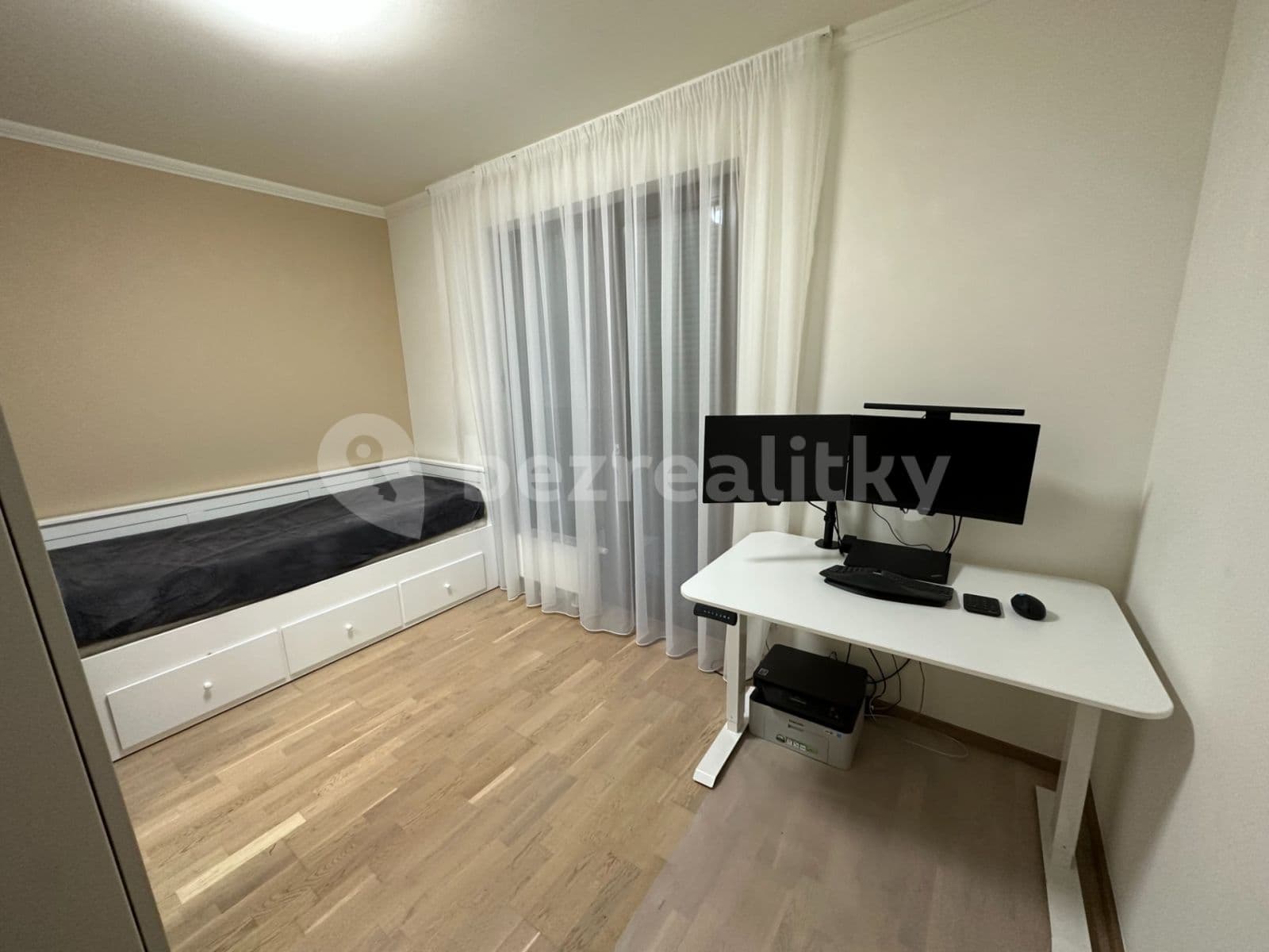 2 bedroom with open-plan kitchen flat for sale, 76 m², Učňovská, Prague, Prague