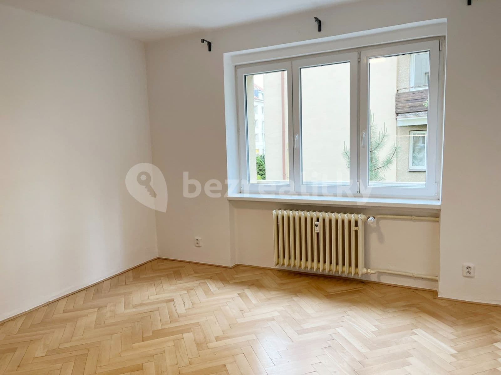 1 bedroom with open-plan kitchen flat for sale, 44 m², Kladenská, Prague, Prague