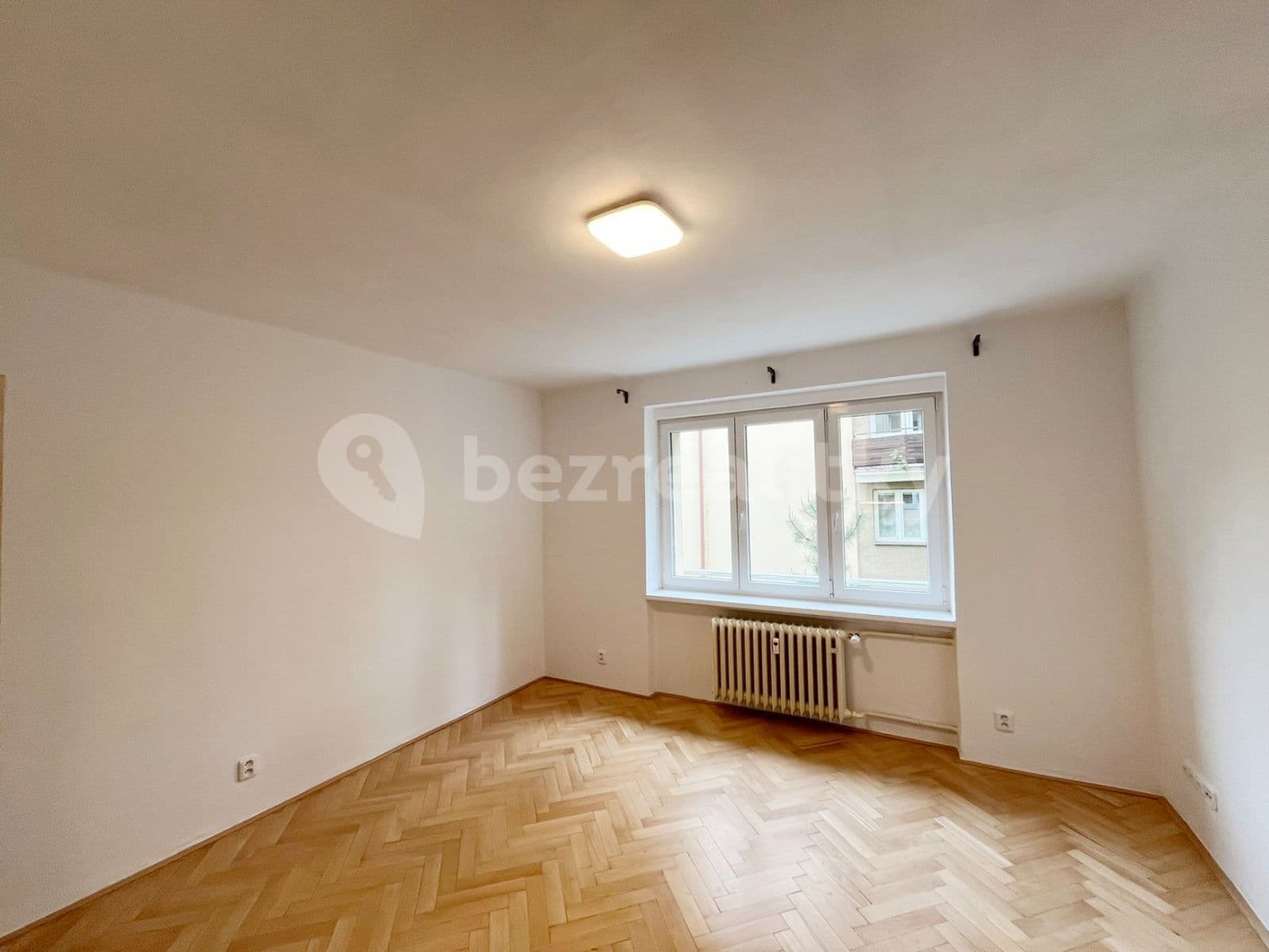1 bedroom with open-plan kitchen flat for sale, 44 m², Kladenská, Prague, Prague