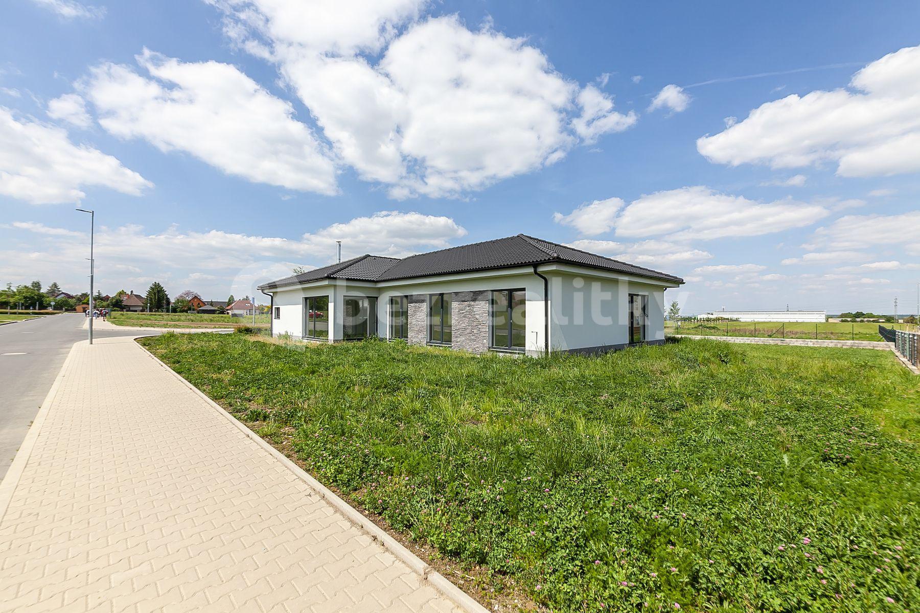 office for sale, 829 m², Vestec, Vestec, Středočeský Region