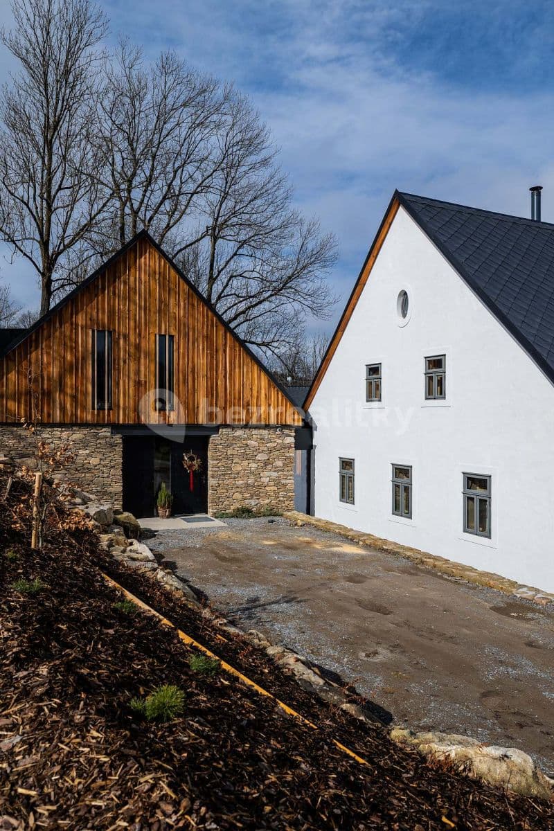 recreational property to rent, 0 m², Sněžné, Vysočina Region
