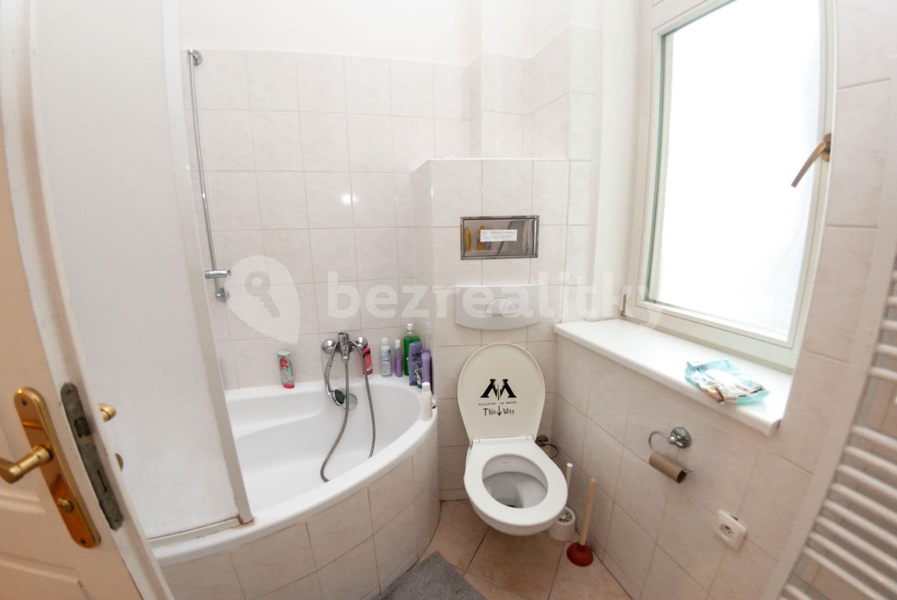4 bedroom flat to rent, 25 m², Kunzova, Brno, Jihomoravský Region