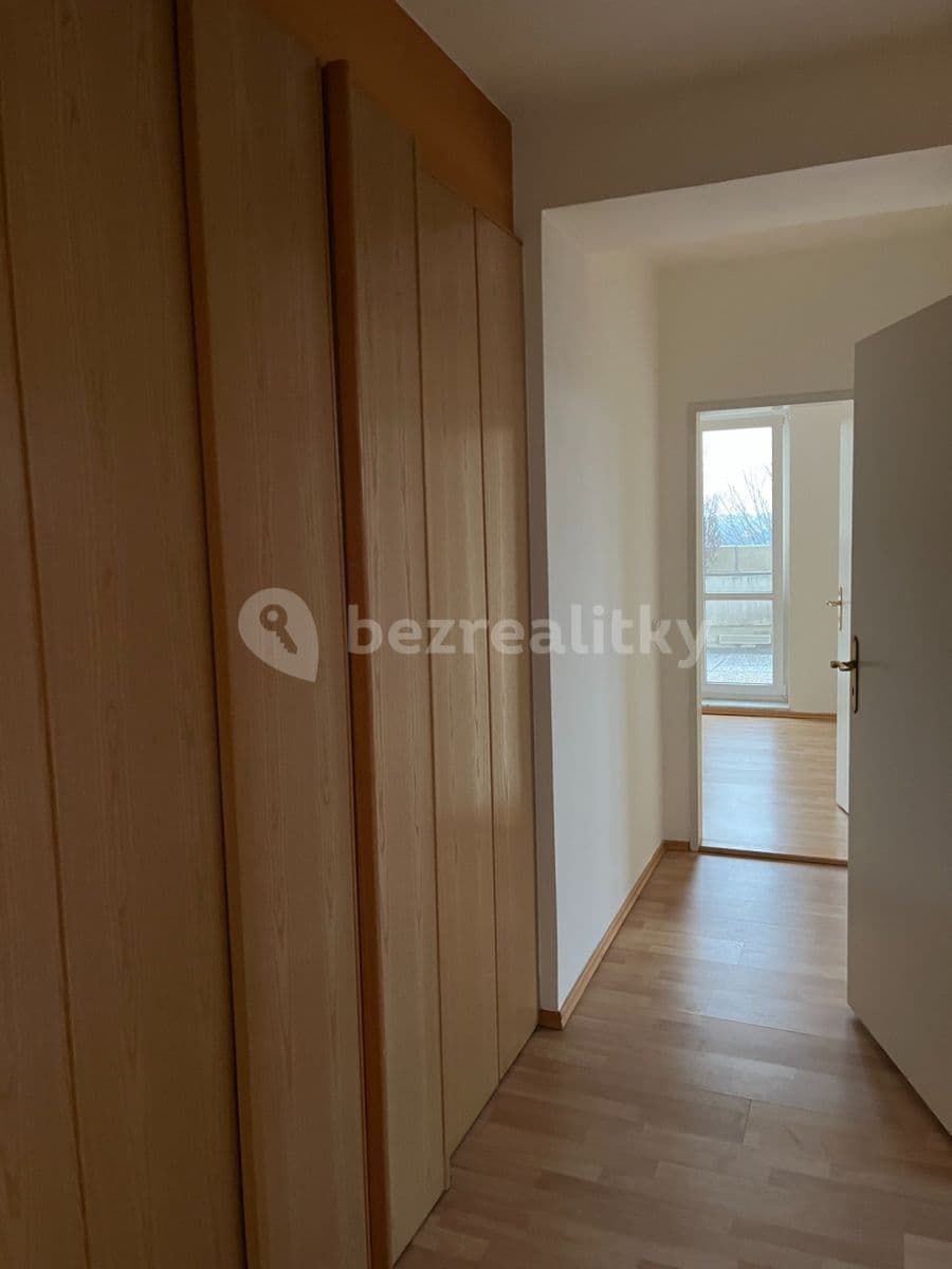 3 bedroom flat to rent, 107 m², K Chaloupkám, Prague, Prague