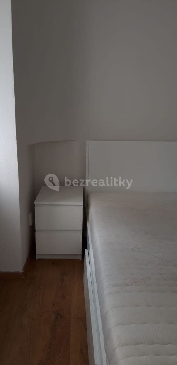 1 bedroom with open-plan kitchen flat for sale, 40 m², Holandská, Prague, Prague