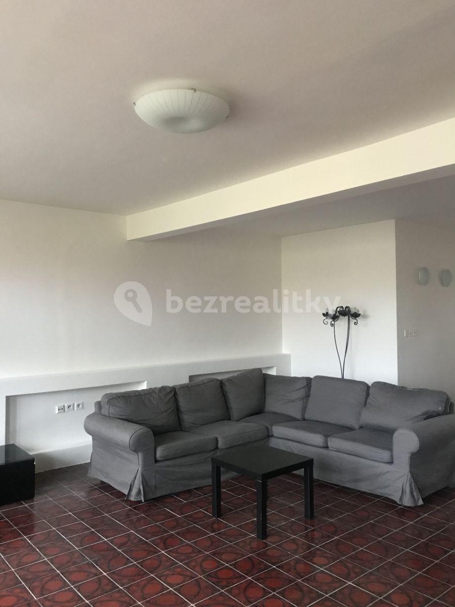 2 bedroom flat to rent, 300 m², U Družstva Práce A, Prague, Prague