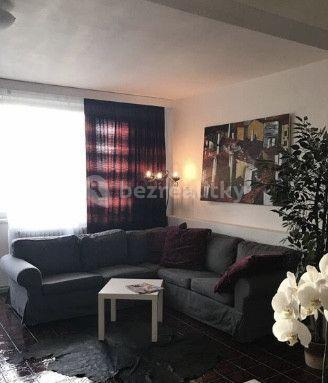 2 bedroom flat to rent, 300 m², U Družstva Práce A, Prague, Prague