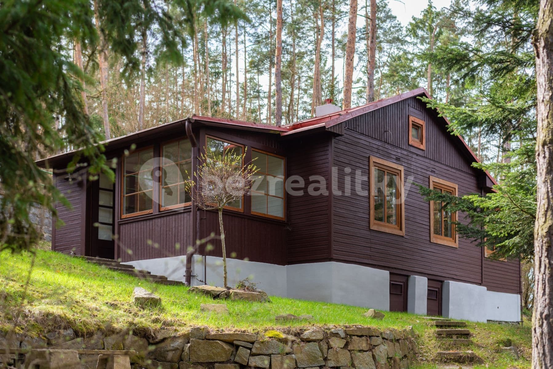 recreational property to rent, 1,000 m², Křečovice, Středočeský Region