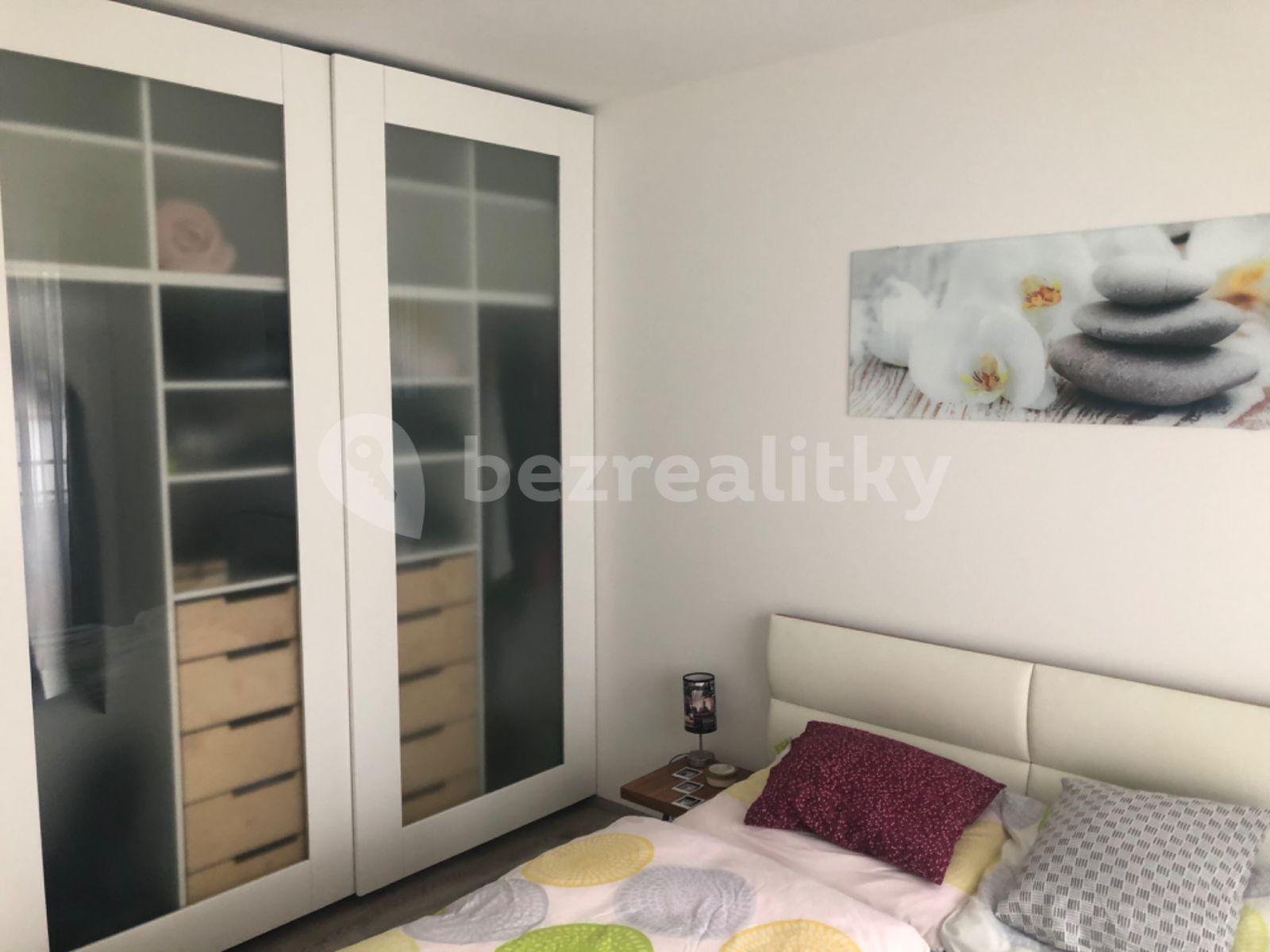 1 bedroom with open-plan kitchen flat to rent, 52 m², Na Zlaté stoce, České Budějovice, Jihočeský Region