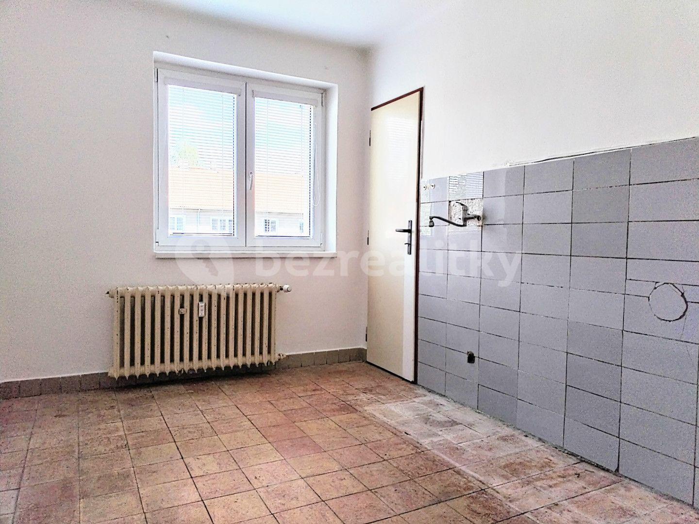 2 bedroom flat for sale, 57 m², Družstevní, Týnec nad Sázavou, Středočeský Region