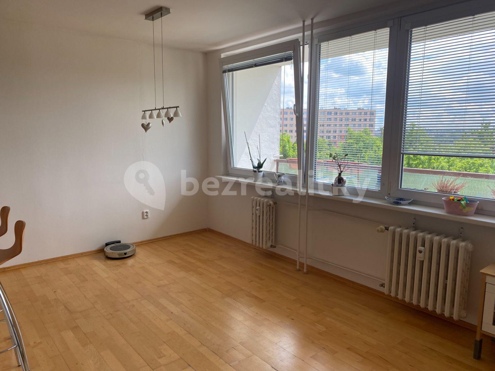 2 bedroom with open-plan kitchen flat to rent, 73 m², Fingerova, Prague, Prague